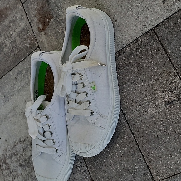 Cariuma Oca Low White Canvas Sneakers Sz 7.5 - Picture 8 of 10